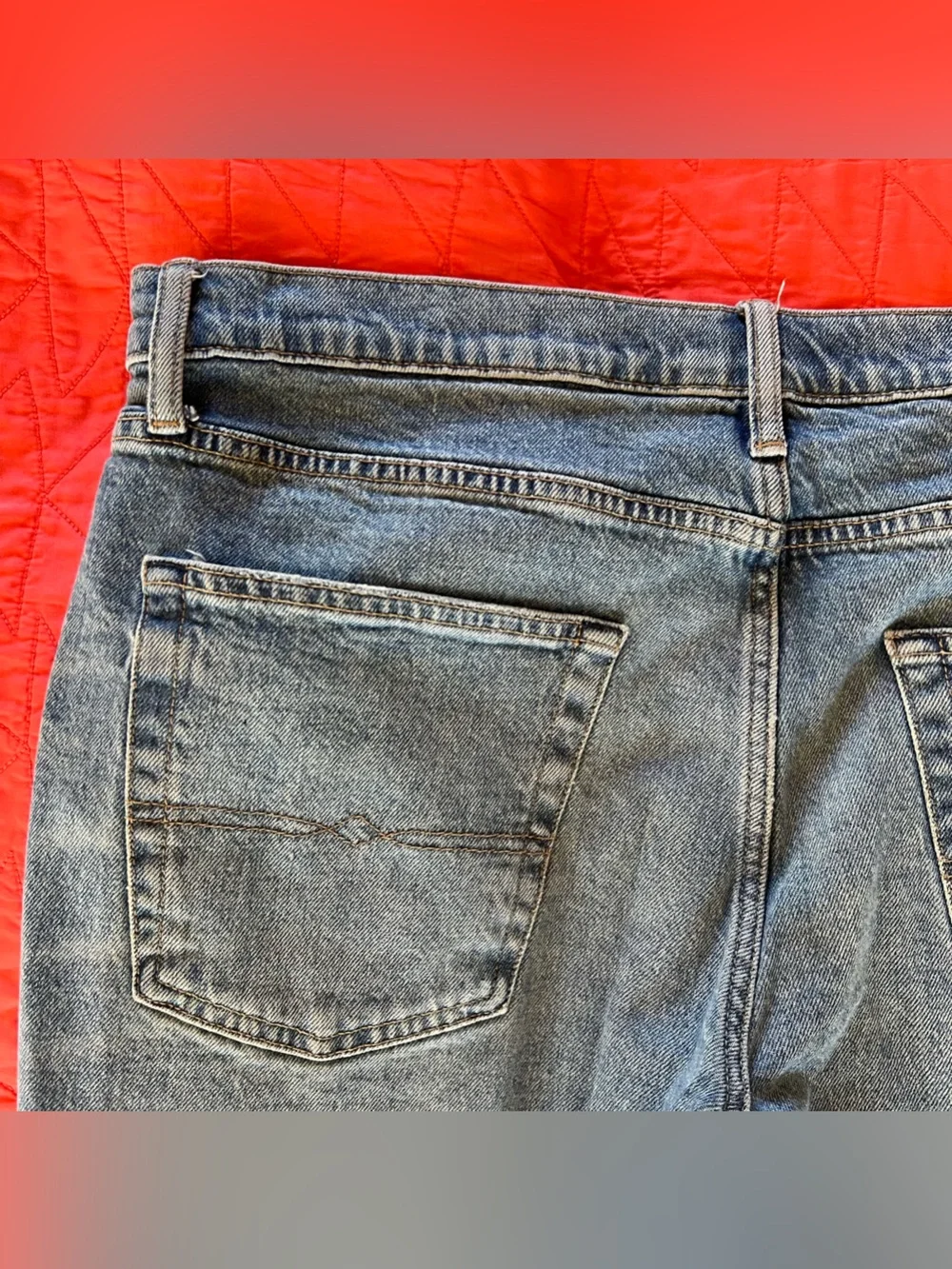 Lucky Brand Men's Straight Jeans in Washed Blue